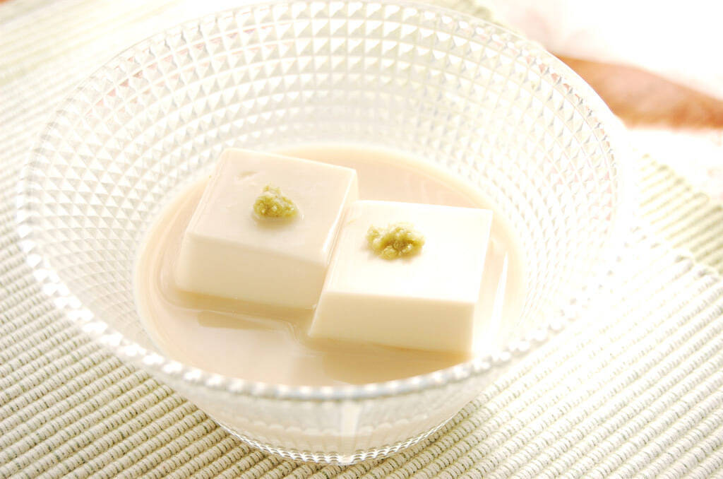 【二日酔いの朝に沁みる豆腐】管理栄養士おすすめ「冷奴」爆速アレンジ2品作ってみた！豆腐に豆乳かけるの!?