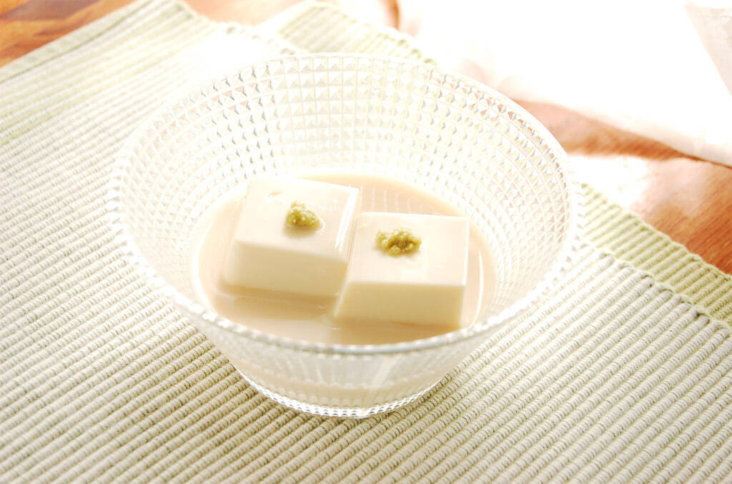 【二日酔いの朝に沁みる豆腐】管理栄養士おすすめ「冷奴」爆速アレンジ2品作ってみた！豆腐に豆乳かけるの!?