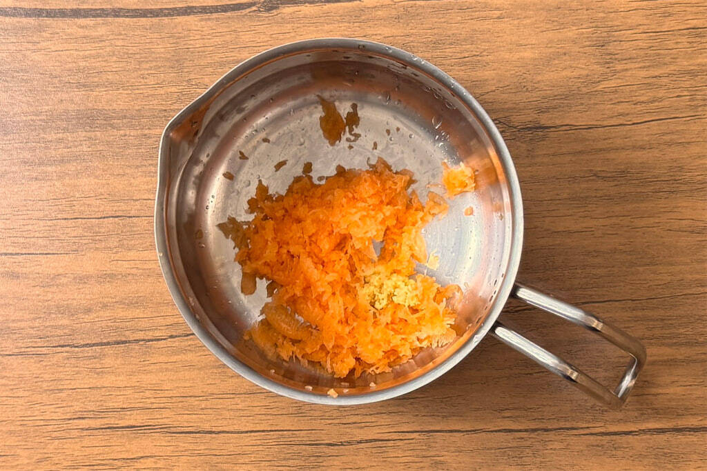 【缶ジュースで簡単】「トマトとお野菜の濃厚スープ」作ろう！人参の甘みが隠し味！生姜ピリリで温まる～