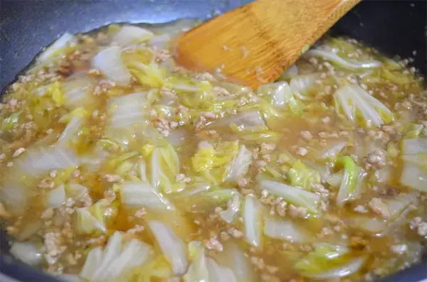 「【中華じゃないマーボー!?】和風だしで味をキメる「白菜マーボー」作ってみた！あったかトロンでホっとする♡」の画像