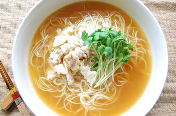 「【そうめん専門店直伝】めんつゆ×みかんジュースって…合う!?「爽やかみかんそうめん」のお味やいかに？」の画像