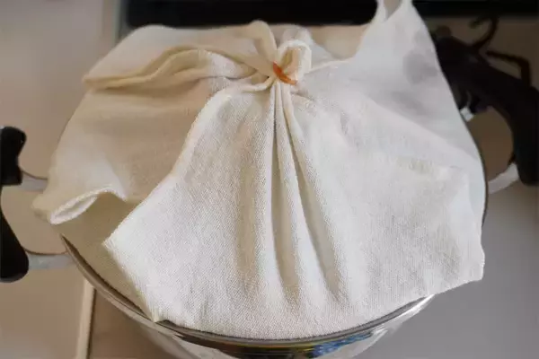 「【包まないシュウマイ!?】なんと「皮を細切りにして絡める」が正解！えのきでジューシー旨味爆弾♪【農家直伝】」の画像