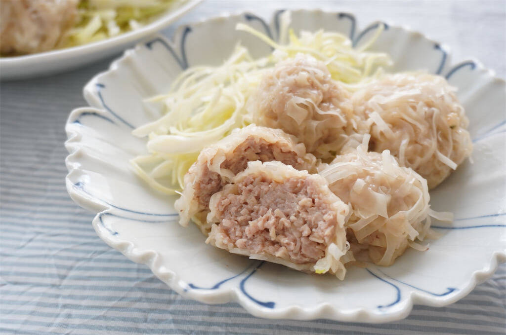 【包まないシュウマイ!?】なんと「皮を細切りにして絡める」が正解！えのきでジューシー旨味爆弾♪【農家直伝】