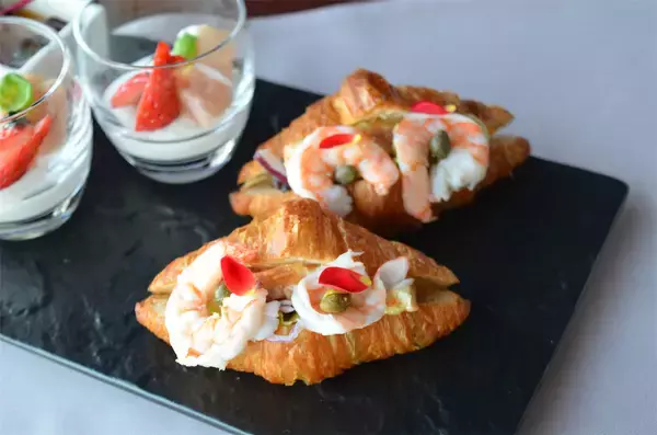 「【え、この値段!?】フォアグラにキャビアも♡東京ドームホテルの極上アフタヌーンティーが神コスパ！【期間限定】」の画像