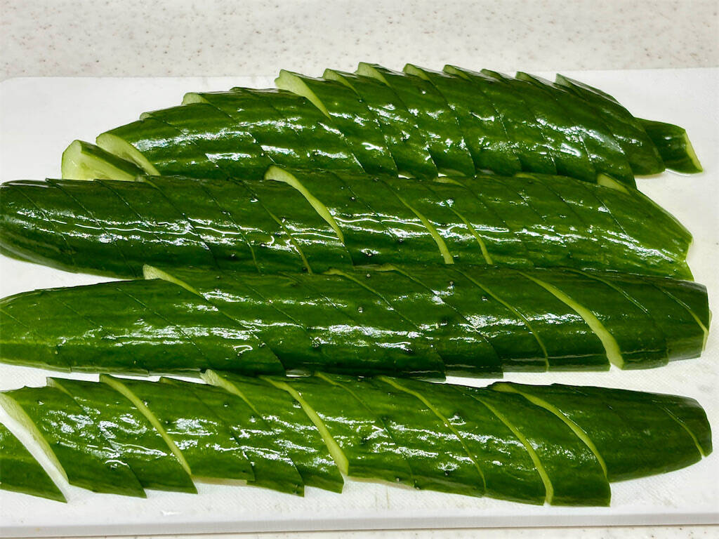 【半世紀前のレシピ再現】昭和の「きゅうりのあんかけ」が意外すぎるウマさ！トロッと食感が、え、新しい!?