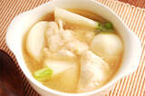 「【弱ったおなかに】コンソメで10分煮るだけ「鶏ささ身とカブのスープ煮」作ってみた！病み上がりに沁みる♡」の画像1