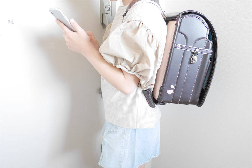 スマホの 小学生 デビューが51 6 子どものスマホ事情と危険から守るためのリスク対策どうしてる 22年5月11日 エキサイトニュース