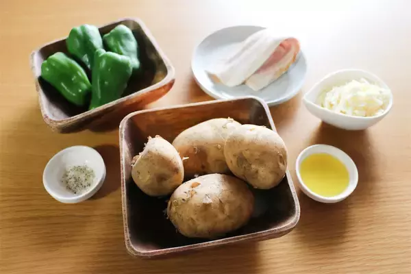 「【ピーマンの肉詰めよりヘルシー】中に詰めるのは…マッシュポテト!?フワフワ＆滑らか食感♡【子どもウケ最強】」の画像