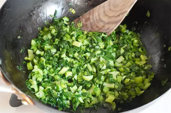 「具材は炒めて“冷ませ”！「混ぜごはん」を極上に仕上げる裏ワザ♪シャキシャキになるよ♡【農家直伝】」の画像