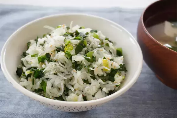 「具材は炒めて“冷ませ”！「混ぜごはん」を極上に仕上げる裏ワザ♪シャキシャキになるよ♡【農家直伝】」の画像