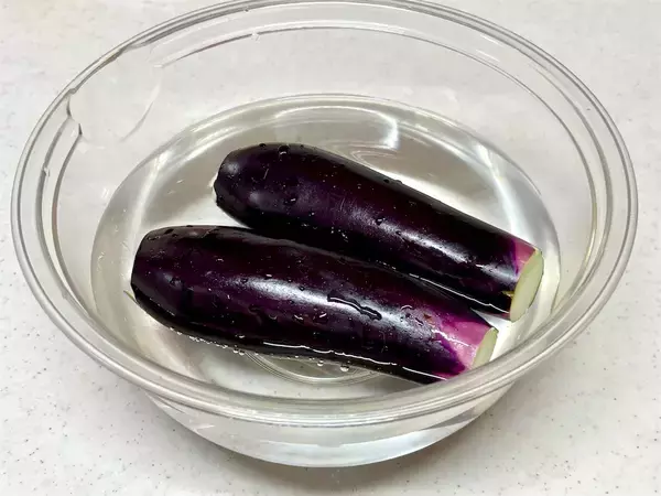 「【なすの第4の食べ方】とろんとろんの「お刺身」になるって!?昭和初期の斬新なす料理、作ってみた！」の画像