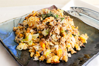 四川料理のこもきんシェフが作る炒飯は…え、さんま入れちゃうの!?贅沢に使った肝のほんのり苦味が♡