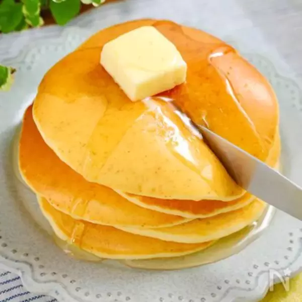 「【余ったお餅の超☆有効活用】想像をはるかに超えるふわもち感♪「むっっちり餅パンケーキ」作ってみた！」の画像