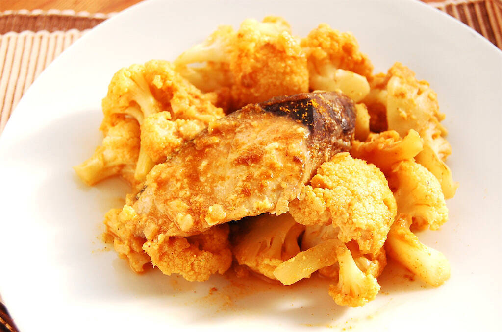 【ブリにはカレー粉】新定番「ブリのカレー蒸し煮」作ってみた！ヨーグルトとスパイスでもうインドカレーな件