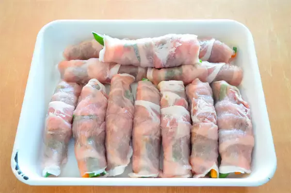 「【調理のお得ワザ】定番すぎる野菜肉巻きは「揚げ」と「照り焼き」ダブルで作るべし！【農家直伝】」の画像