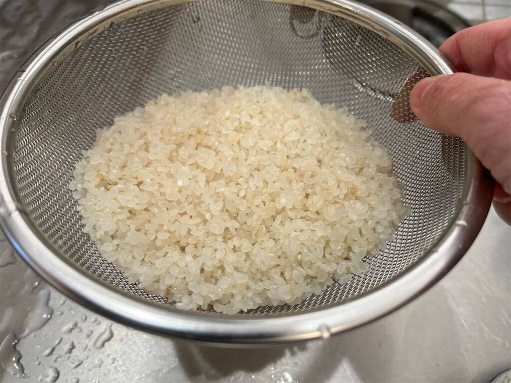 【カレーの裏ワザ】レトルトカレーでも専門店の味になる「スパイスライス」作ってみた！「コーラで炊く⁉」