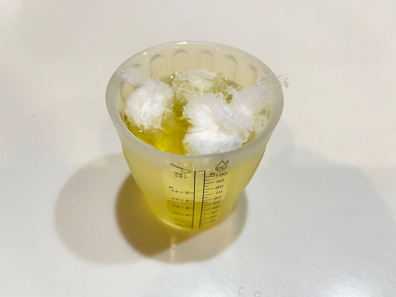 油処理の救世主！油吸着材のダイソー「わたぐも」とセリア「ふわっと」の実力の差を徹底検証してみた！