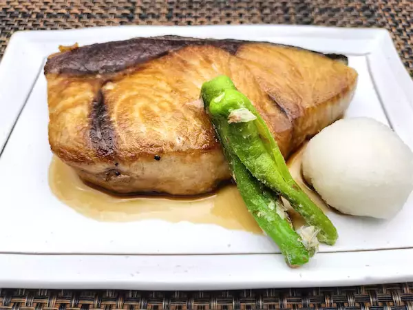 【ポイントさえ押さえれば絶対優勝！】冬はコレだよね～♪笠原流「これぞ王道！ブリの照り焼きの作り方」にトライ！