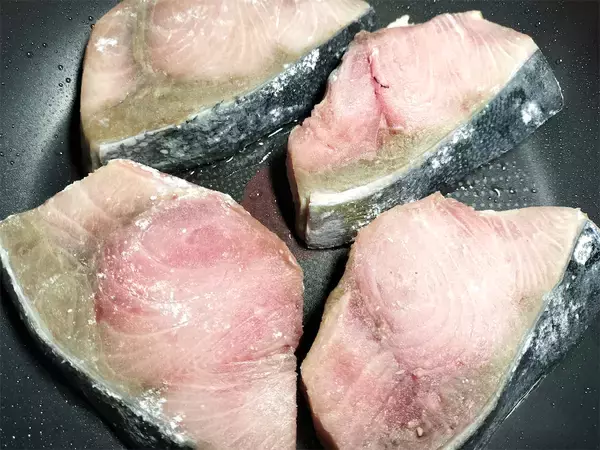 「【ポイントさえ押さえれば絶対優勝！】冬はコレだよね～♪笠原流「これぞ王道！ブリの照り焼きの作り方」にトライ！」の画像