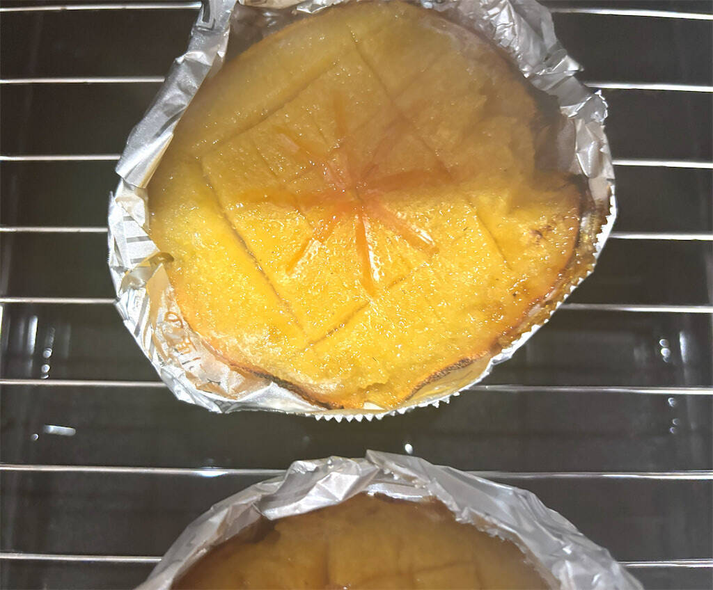 【熟れすぎ柿は“焼く”が正解！】グリルに放り込めばとろっとろ♪バターと合わせりゃ…もうトリコに♡