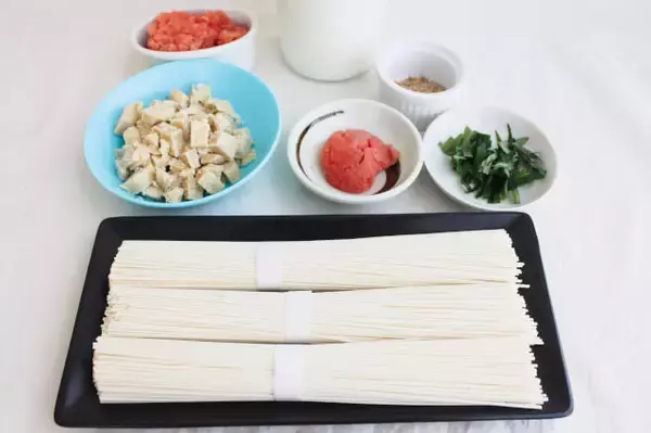 「【話題のそうめん専門店考案】「明太クリームそうめん」作ってみた！“牛乳×ルウ”でコクも調味もバッチリ！」の画像