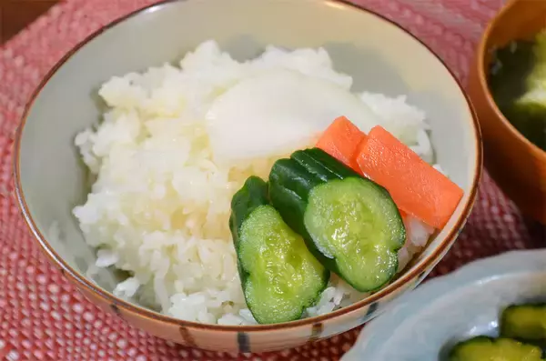 「【ほぼぬか漬け】白みそ×ヨーグルトで野菜を漬け込んだら…!?一晩でまるで料亭の味♡【野菜ソムリエ直伝】」の画像