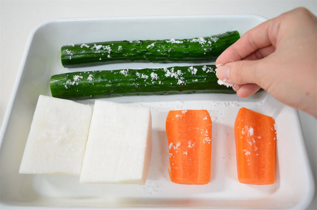 【ほぼぬか漬け】白みそ×ヨーグルトで野菜を漬け込んだら…!?一晩でまるで料亭の味♡【野菜ソムリエ直伝】