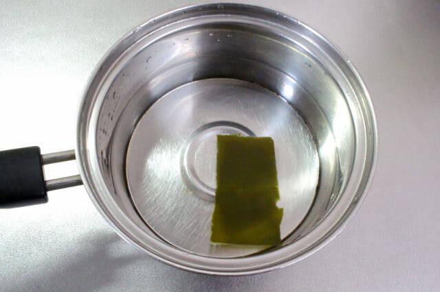 【お疲れボディはみそ汁でケア】「シジミとシメジの腸活みそ汁」作ってみた！旨味がシミジミ染み渡る〜