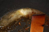 「パサつきがちな分厚い豚ロース肉が…塩麹でやわらか～♡「やみつきガリバタポークステーキ」に挑戦！」の画像15