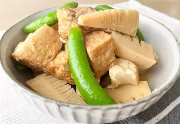 【水煮でも旨い】春っぽさ味わいたいので「たけのこと厚揚げのほっこり煮」作ってみた！だしの香りたまんない♪