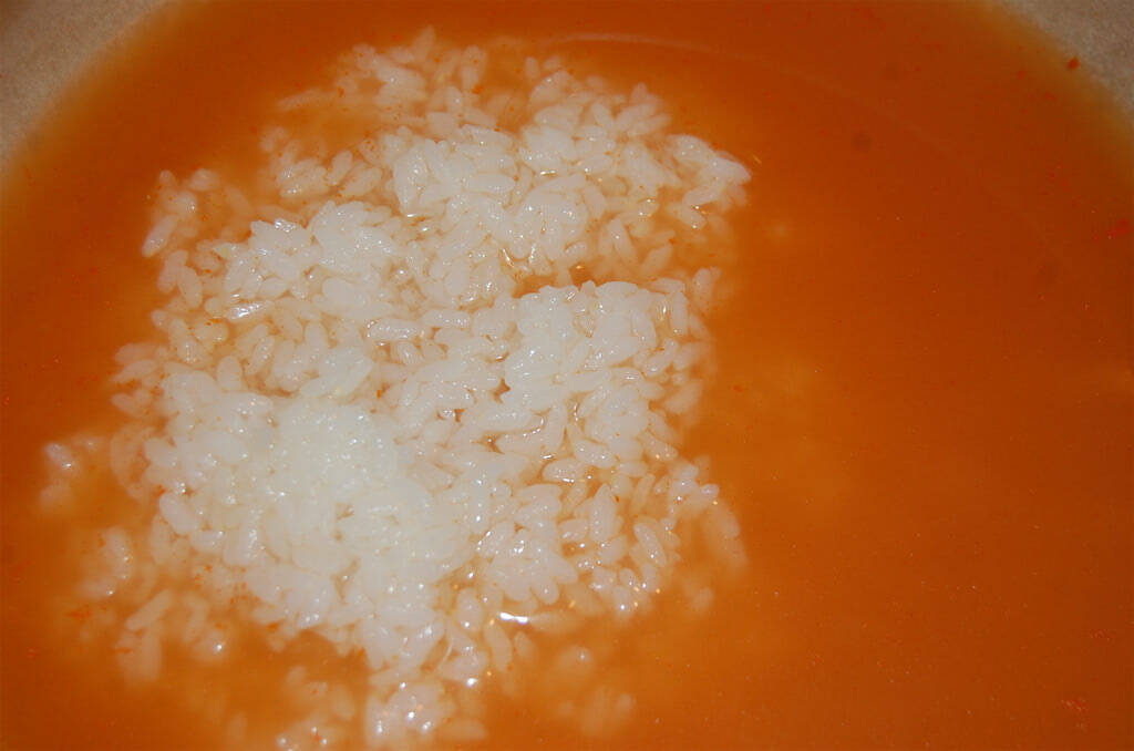 【鍋の裏ワザ】「〆の雑炊が100倍美味しくなる方法」試してみた♪米は洗う！加熱時間は厳守…で優勝！
