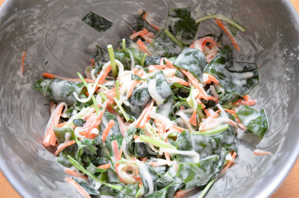 【わかめって実は揚げるとウマい】みしっ、モチッの衝撃食感♡磯の香りただよう「ワカメの天ぷら」作ってみた！