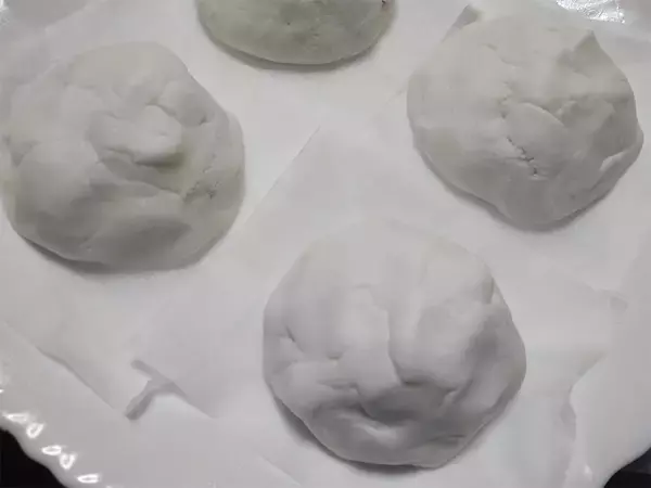 「「肉まん」がフライパンで作れるって♪米粉でもっちもちな仕上がり！ジューシーさコンビニ超え!?【農家直伝】」の画像