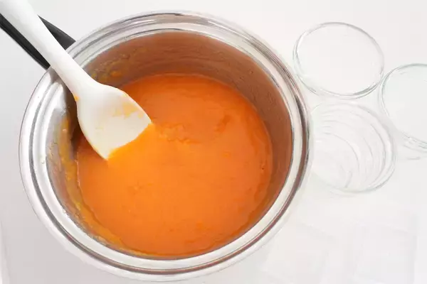 「【ヘルシーすぎスイーツ】ヨーグルト風豆腐でまろやか「人参ゼリー」作ってみた！隠し味は梅干し!?【農家直伝】」の画像