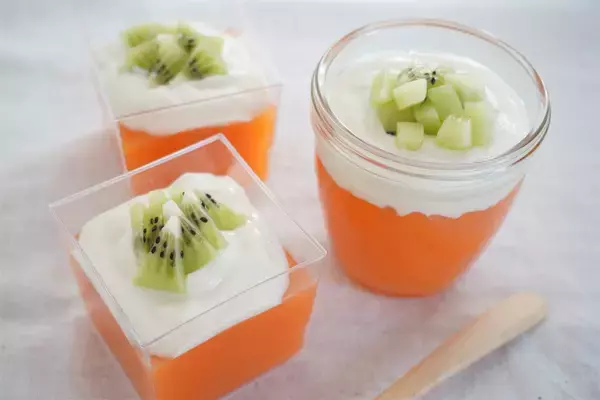 「【ヘルシーすぎスイーツ】ヨーグルト風豆腐でまろやか「人参ゼリー」作ってみた！隠し味は梅干し!?【農家直伝】」の画像