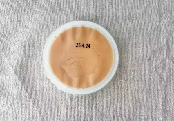 「【たんぱく質が摂れる調味料】井村屋の新作「うどんにまぜる豆腐」が忙しい毎日の救世主だった話」の画像