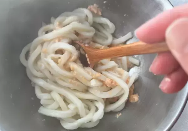 「【たんぱく質が摂れる調味料】井村屋の新作「うどんにまぜる豆腐」が忙しい毎日の救世主だった話」の画像