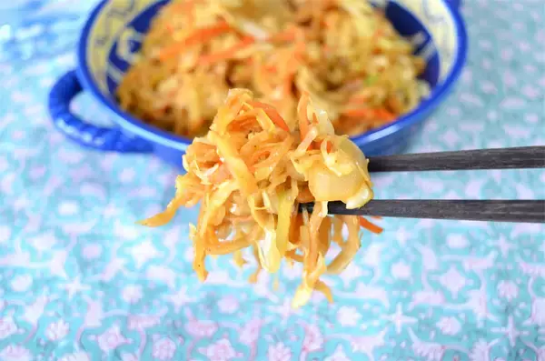 「【大根を麺に!?】食物繊維テンコ盛り♪「切り干し大根焼きそば」作ってみた！一瞬で満腹に【でもギルトフリー】」の画像