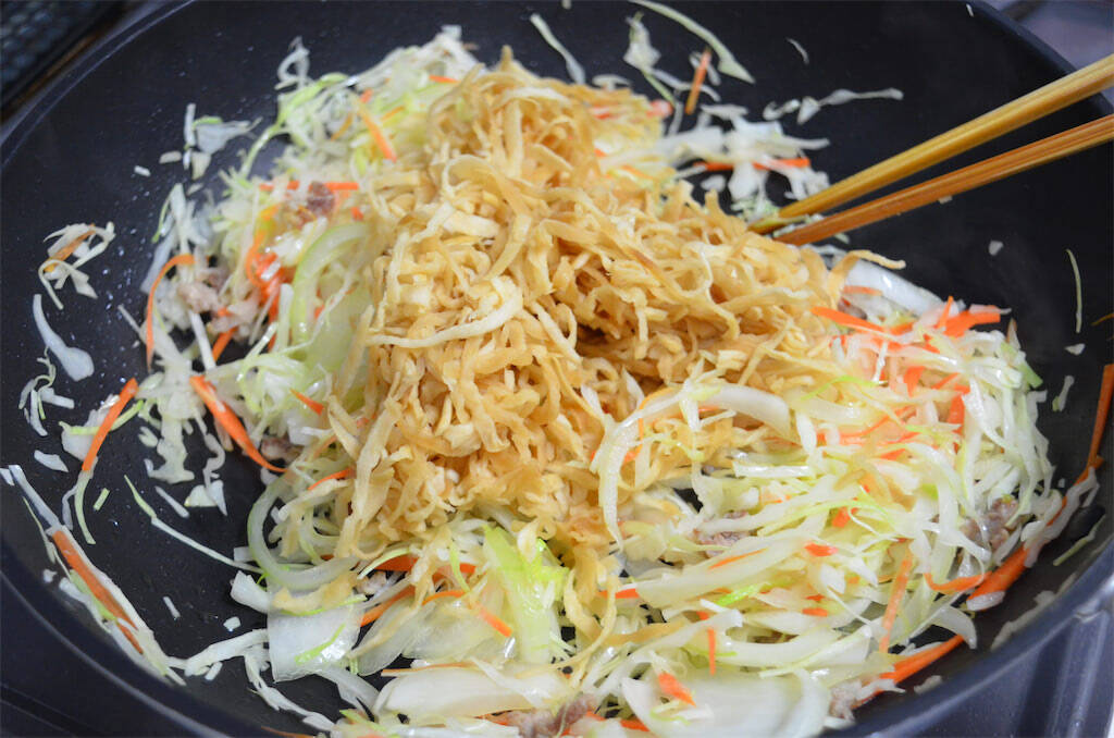 【大根を麺に!?】食物繊維テンコ盛り♪「切り干し大根焼きそば」作ってみた！一瞬で満腹に【でもギルトフリー】