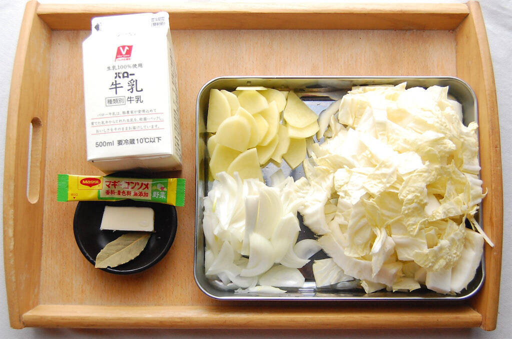 余って冷蔵庫でしなびた“白菜”が至高の逸品に…茹でてブレンドするだけの「白菜のポタージュ」に挑戦！