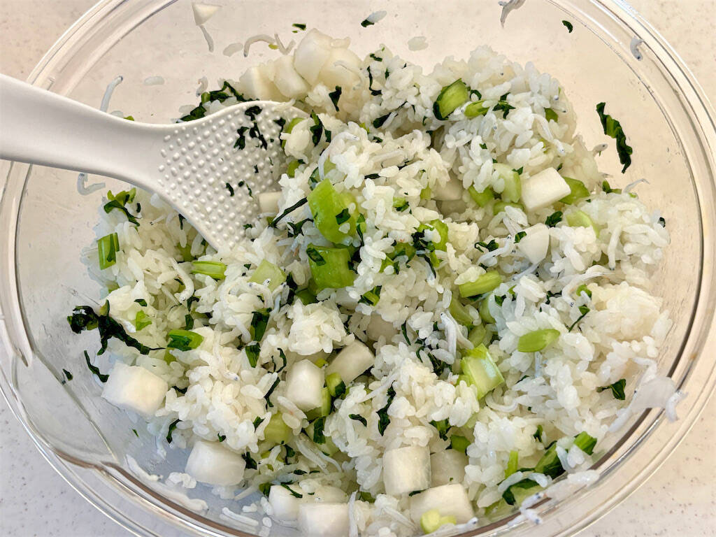【平成元年の大根めし】まさか「生の大根」混ぜるの!?ご飯に〇〇ちょい足しでしっとり感＆旨味が激変した件