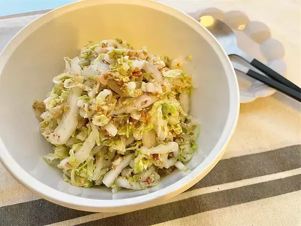「【あえての生食】白菜で酒が飲める♪「にんにくみそマヨサラダ」作ってみた！コクと甘味のハーモニー、優勝♪」の画像