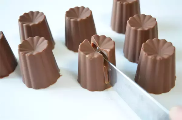 「SNSで4.7万いいね！「キャラメルボンボン」作ってみた！材料3つでパリとろ♡感動の味♪【森永製菓公式】」の画像