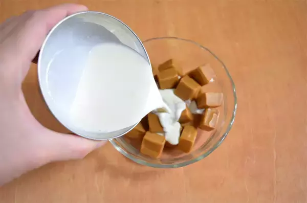 「SNSで4.7万いいね！「キャラメルボンボン」作ってみた！材料3つでパリとろ♡感動の味♪【森永製菓公式】」の画像