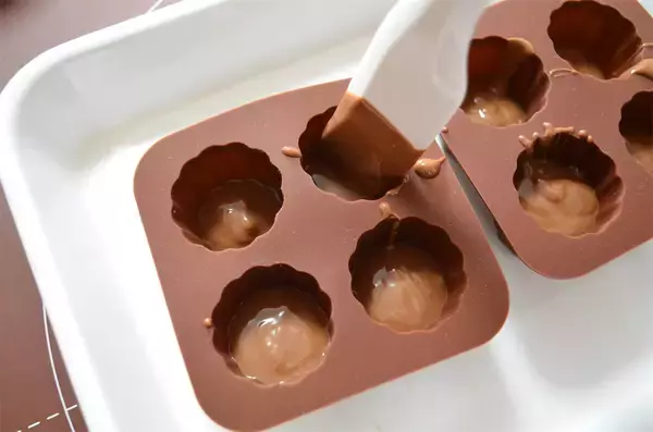 「SNSで4.7万いいね！「キャラメルボンボン」作ってみた！材料3つでパリとろ♡感動の味♪【森永製菓公式】」の画像