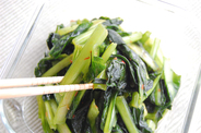 リュウジ『行きつけのラーメン屋さんで毎回買って帰ってた』 小松菜で【やべえ野菜漬け】再現してみた！