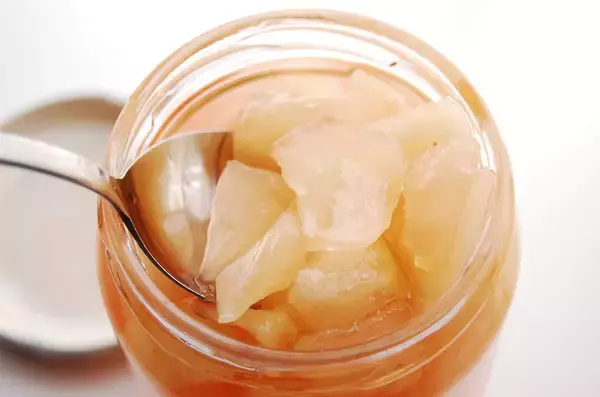 「【ジャムよりフレッシュ】煮込んで10分！果肉ゴロゴロ「りんごのさっと煮」作ってみた♪皮と種も使うって!?」の画像