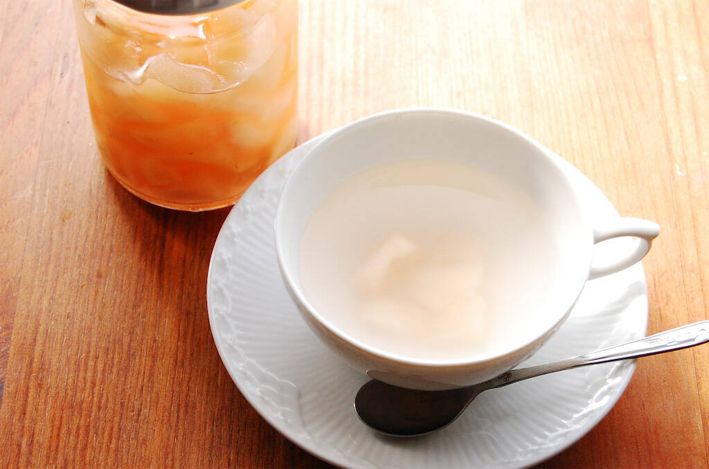 【ジャムよりフレッシュ】煮込んで10分！果肉ゴロゴロ「りんごのさっと煮」作ってみた♪皮と種も使うって!?