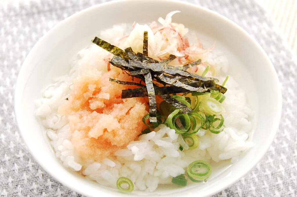 【お疲れ胃腸解消レシピ】「たらこと薬味の大人のだし茶漬け」作ってみた！みょうがとネギが沁みるね〜