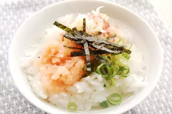 「【お疲れ胃腸解消レシピ】「たらこと薬味の大人のだし茶漬け」作ってみた！みょうがとネギが沁みるね〜」の画像